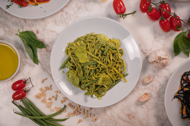 tagAlt.Fresh tagliolini pesto on a plate